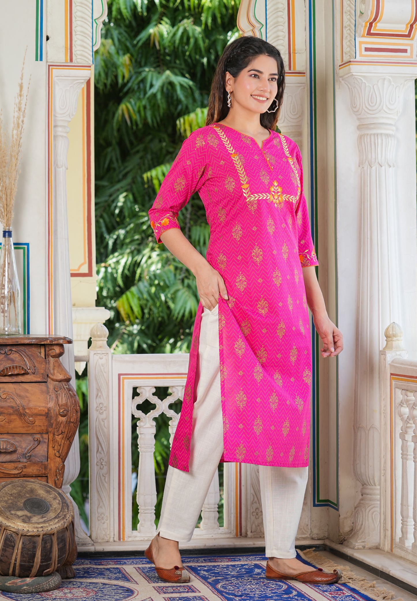 Cambric Cotton Zari Embroidered Straight Kurta (Pink)
