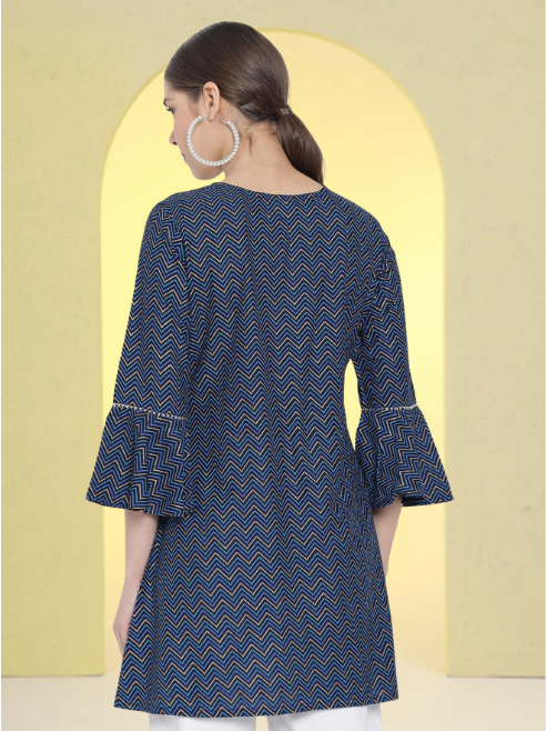 yash gallery womens zig zag printed short kurti blue
