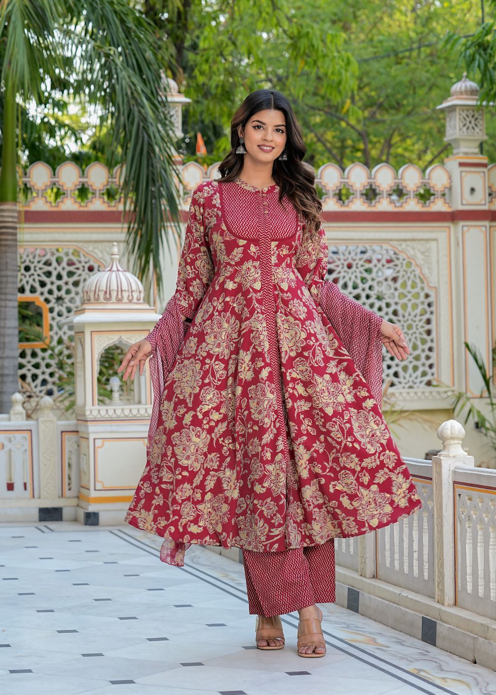 Yash Gallery Women's Floral Printed Anarkali Kurta with Zig-Zag Printe Yash Gallery Women's Floral Printed Anarkali Kurta with Zig-Zag Printe