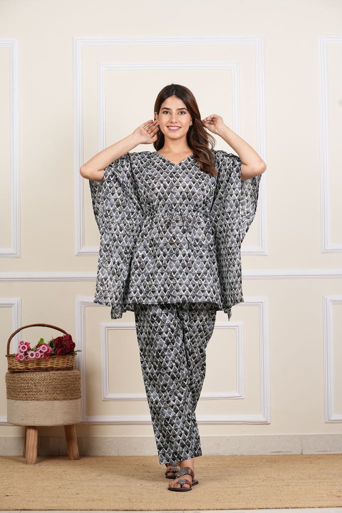 women geomatrical printed kaftan night suit multi
