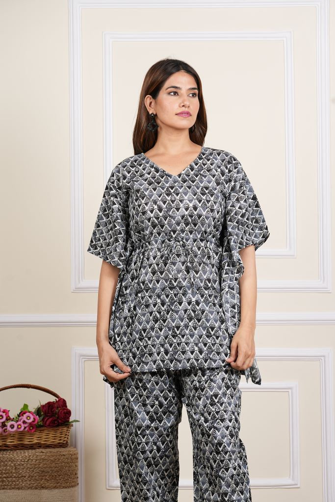 women geomatrical printed kaftan night suit multi