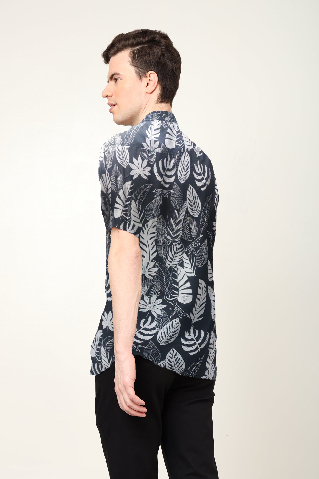 yash gallery mens polyester feather print regular
