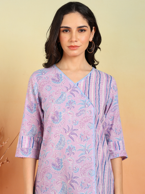 Yash Gallery Women's Cotton Floral Print Waist Lengtth V neck 3/4 Sleeves Regular Fitted Top