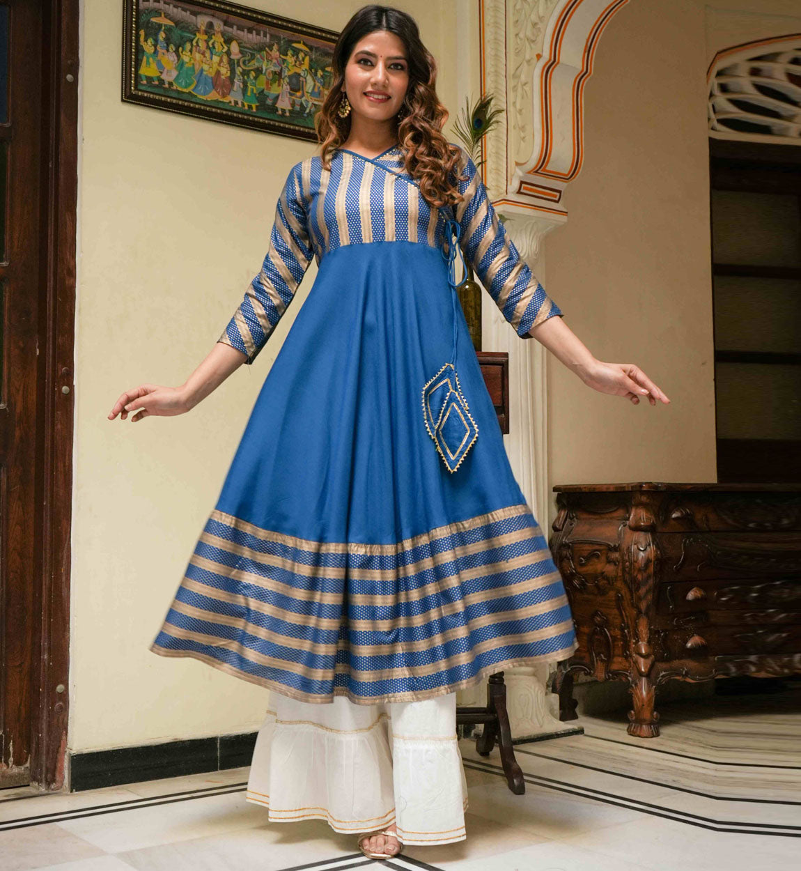 YASH GALLERY Women's Rayon Stripe Printed Anarkali Kurti