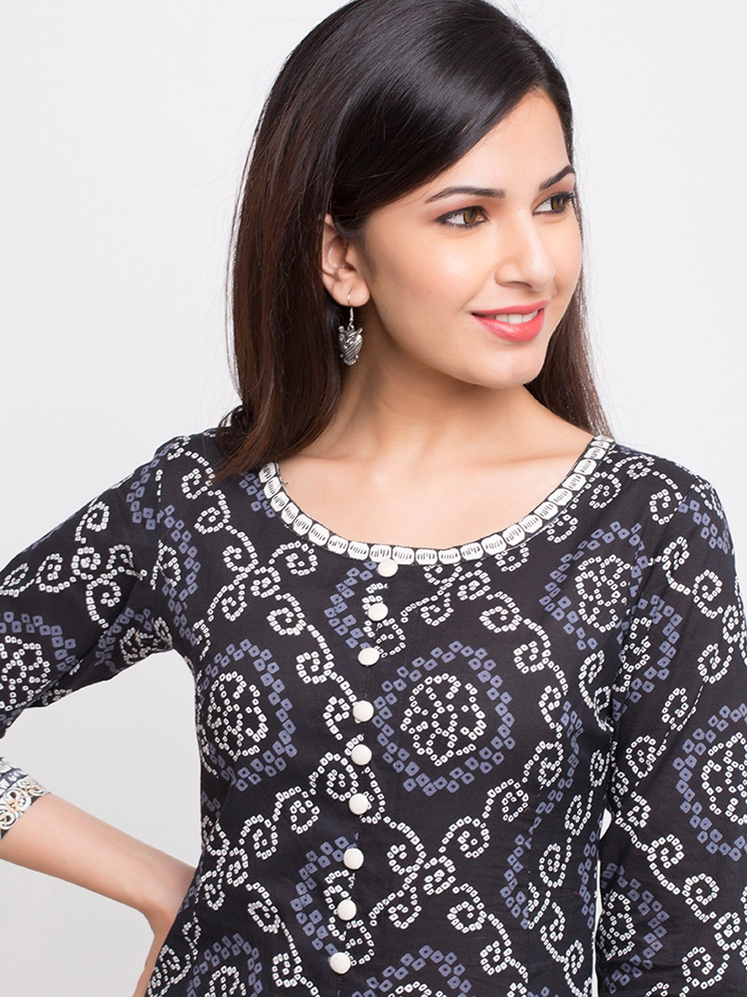 women bandhni print flared kurta red