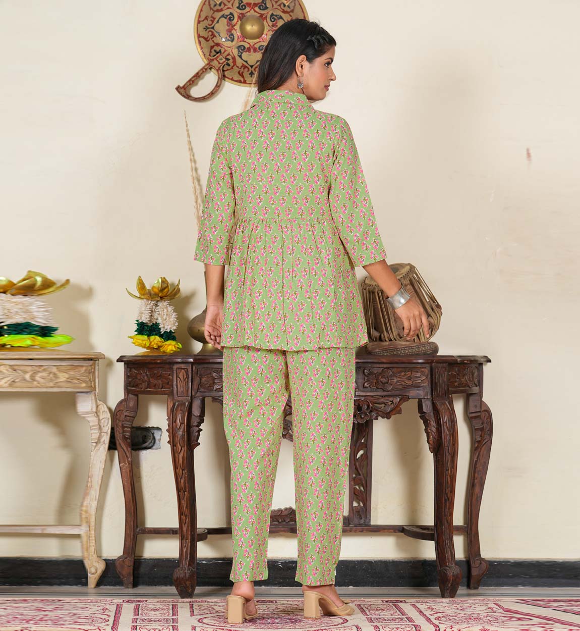 yash gallery womens floral printed night suitgreen
