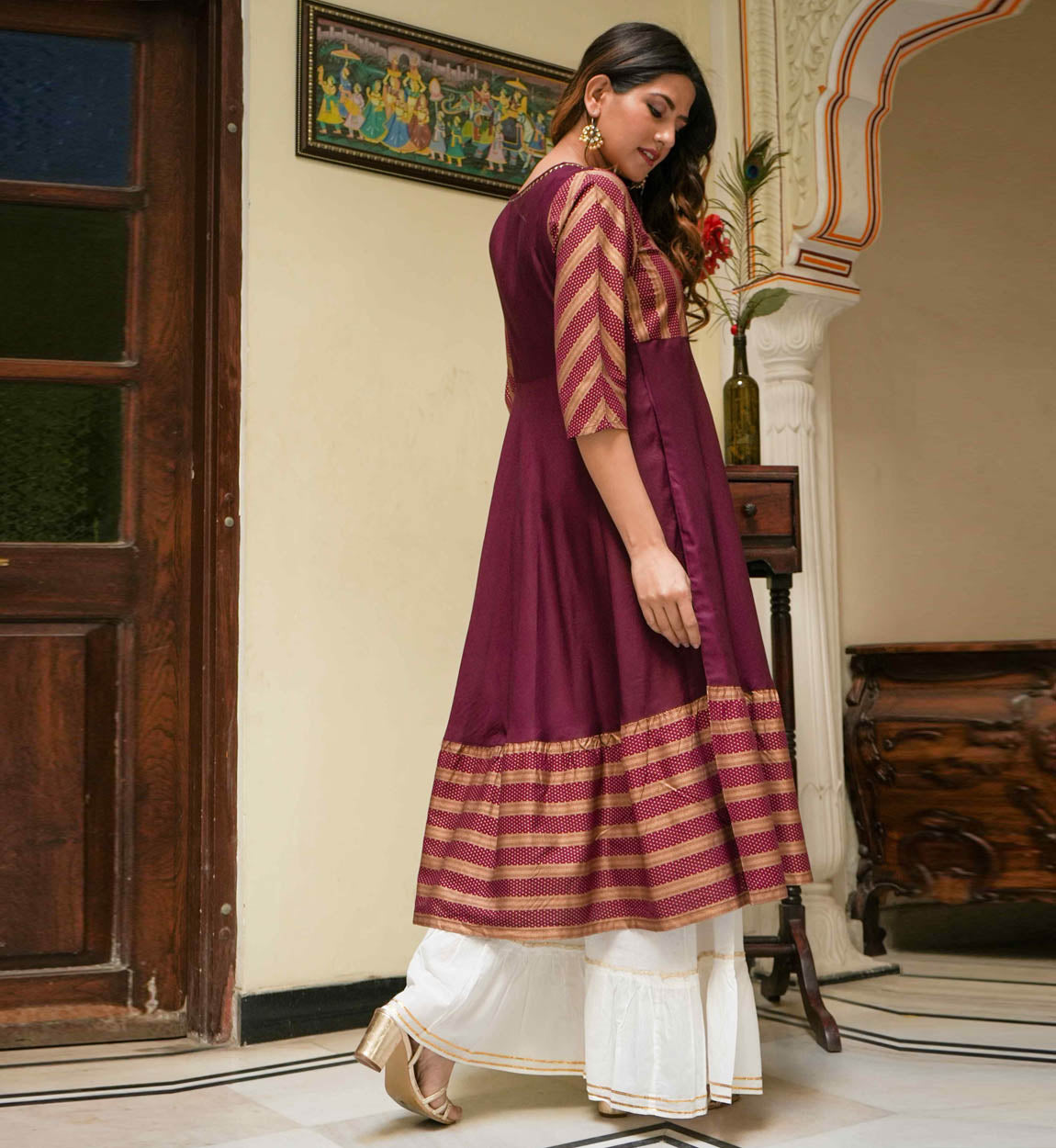 YASH GALLERY Women's Rayon Stripe Printed Anarkali Kurti