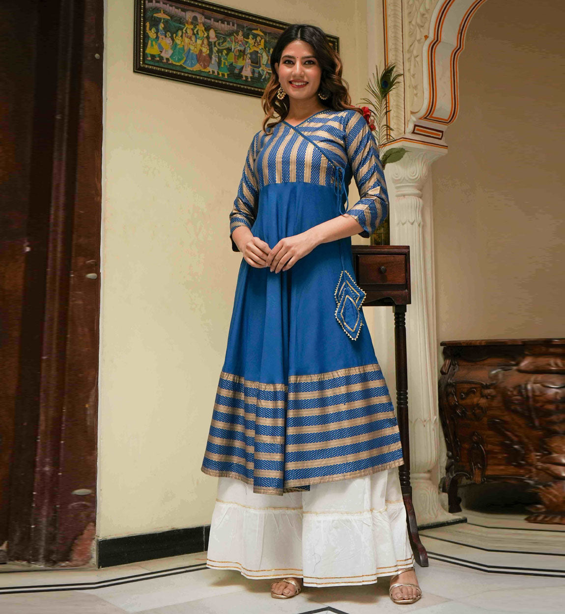 YASH GALLERY Women's Rayon Stripe Printed Anarkali Kurti