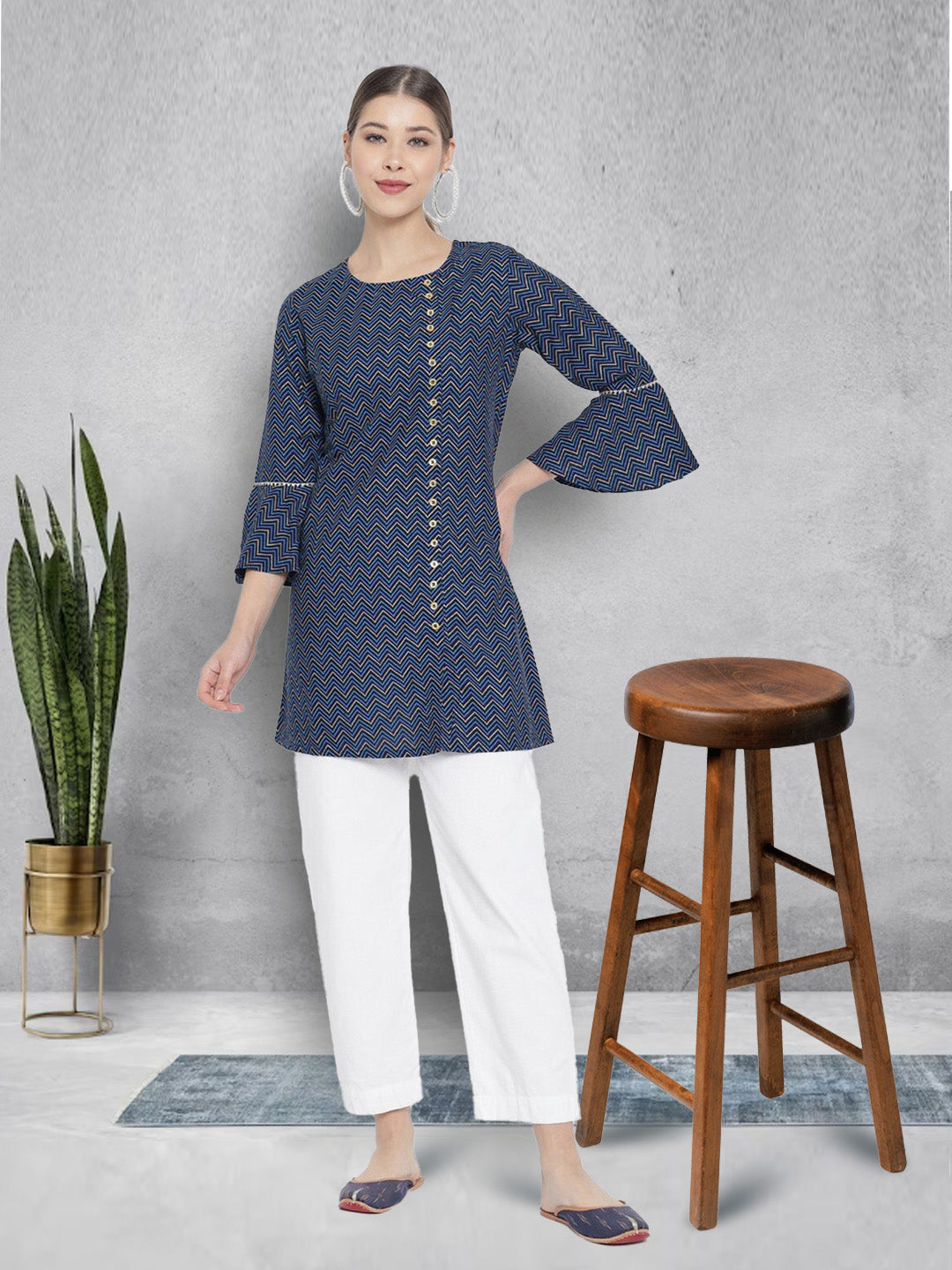 Zig Zag Printed Short Kurti (Blue)