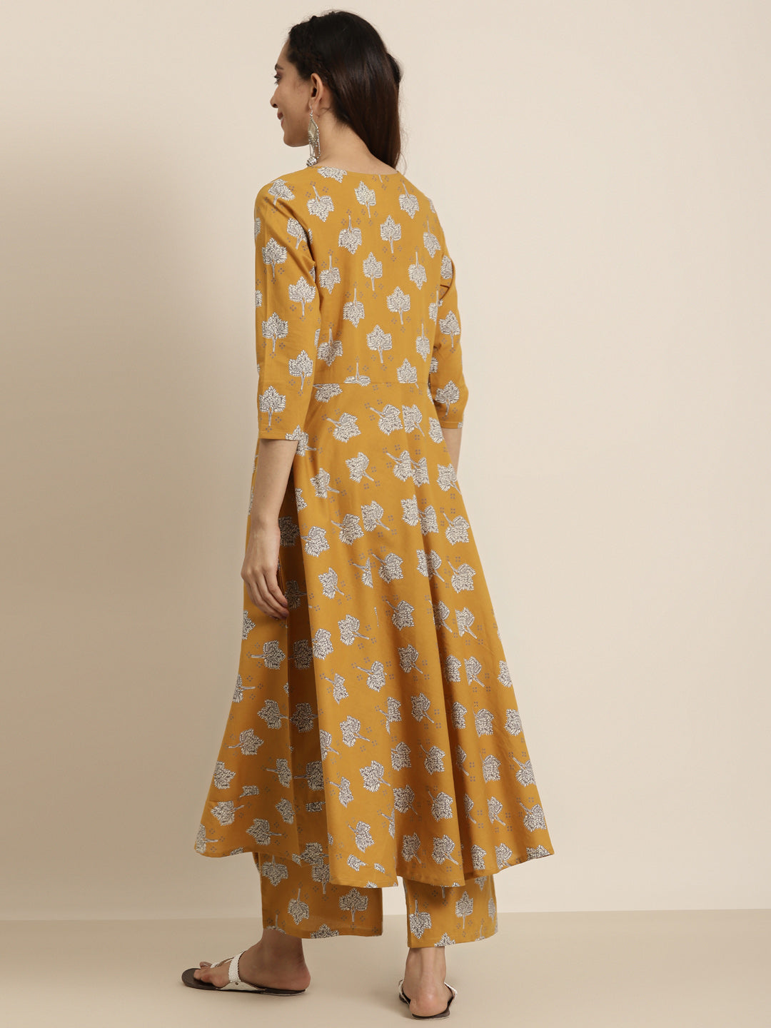 women cotton floral printed straight kurta with palazzo mustard