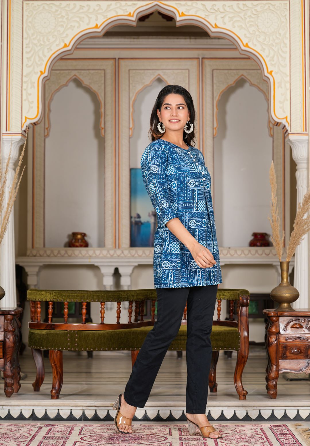 yash gallery womens geomatric printed short kurti blue