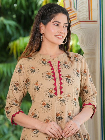 women cotton blend floral print anarkali kurta beige