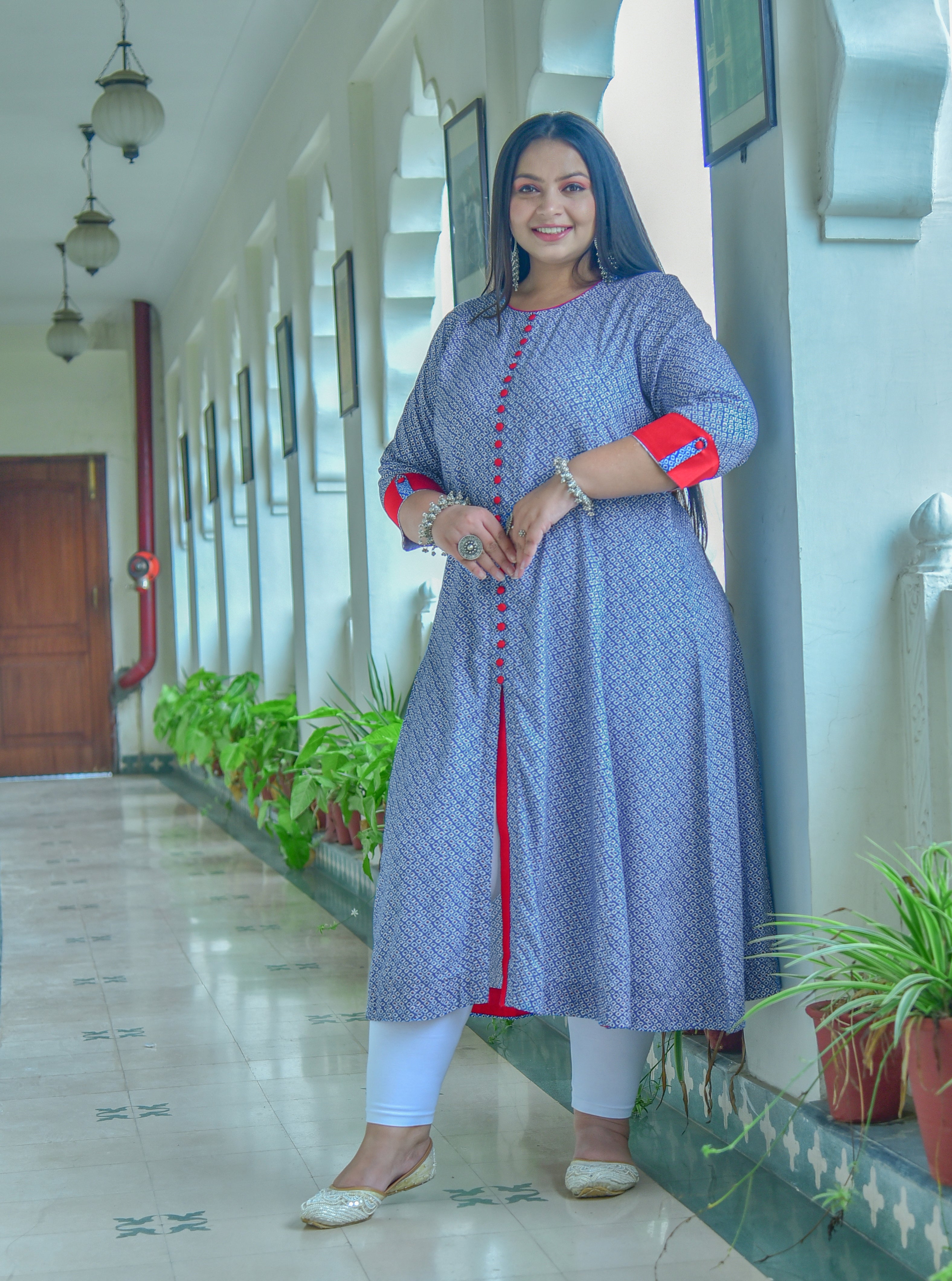 Straight line outlet kurta design