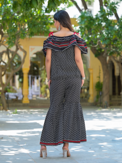 women geomatrical printed strappy off shoulder dress black