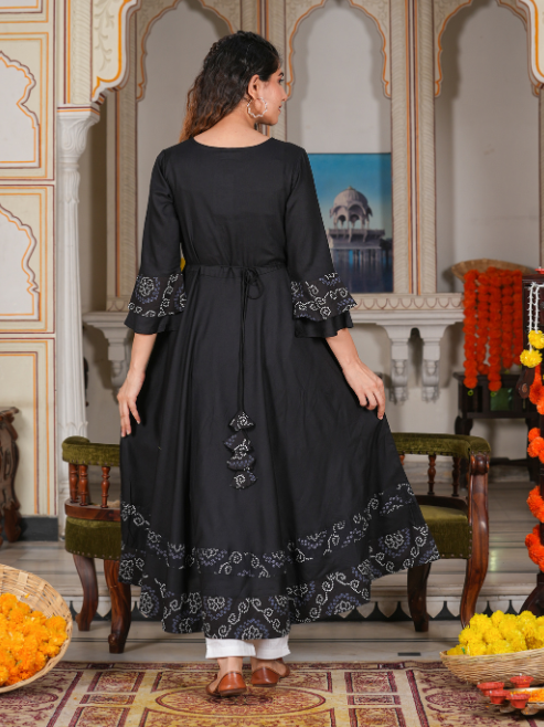women cotton slub bandhej print anarkali kurta