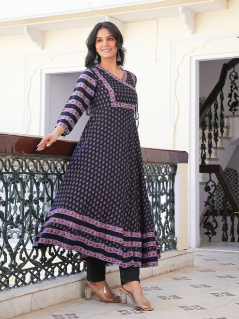 women rayon floral printed anarkali kurta black