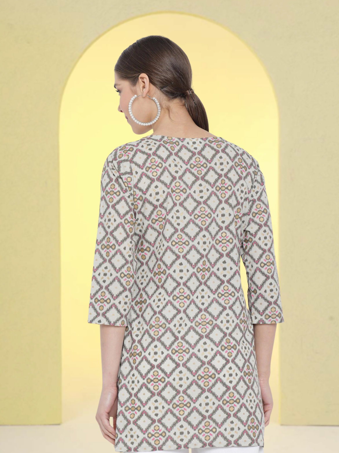 yash gallery womens cotton geomatrical printed short kurti multi