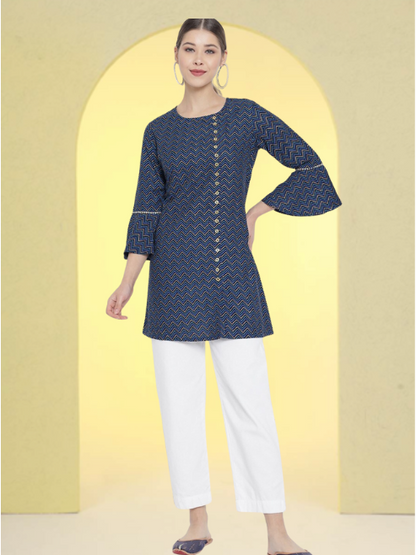 yash gallery womens zig zag printed short kurti blue