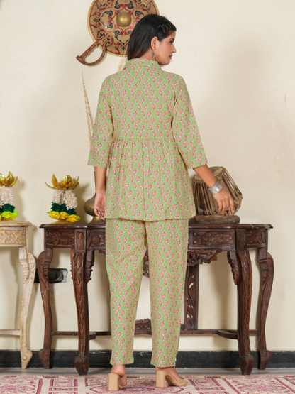 YASH GALLERY Women's Floral Printed Night Suit