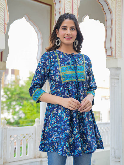 YASH GALLERY Women's Rayon Geometrical Printed Short Kurti Plus Size
