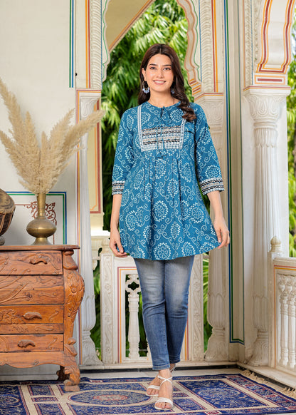 YASH GALLERY Women's Cambric Slub Bandhej printed Short Kurti (Blue)