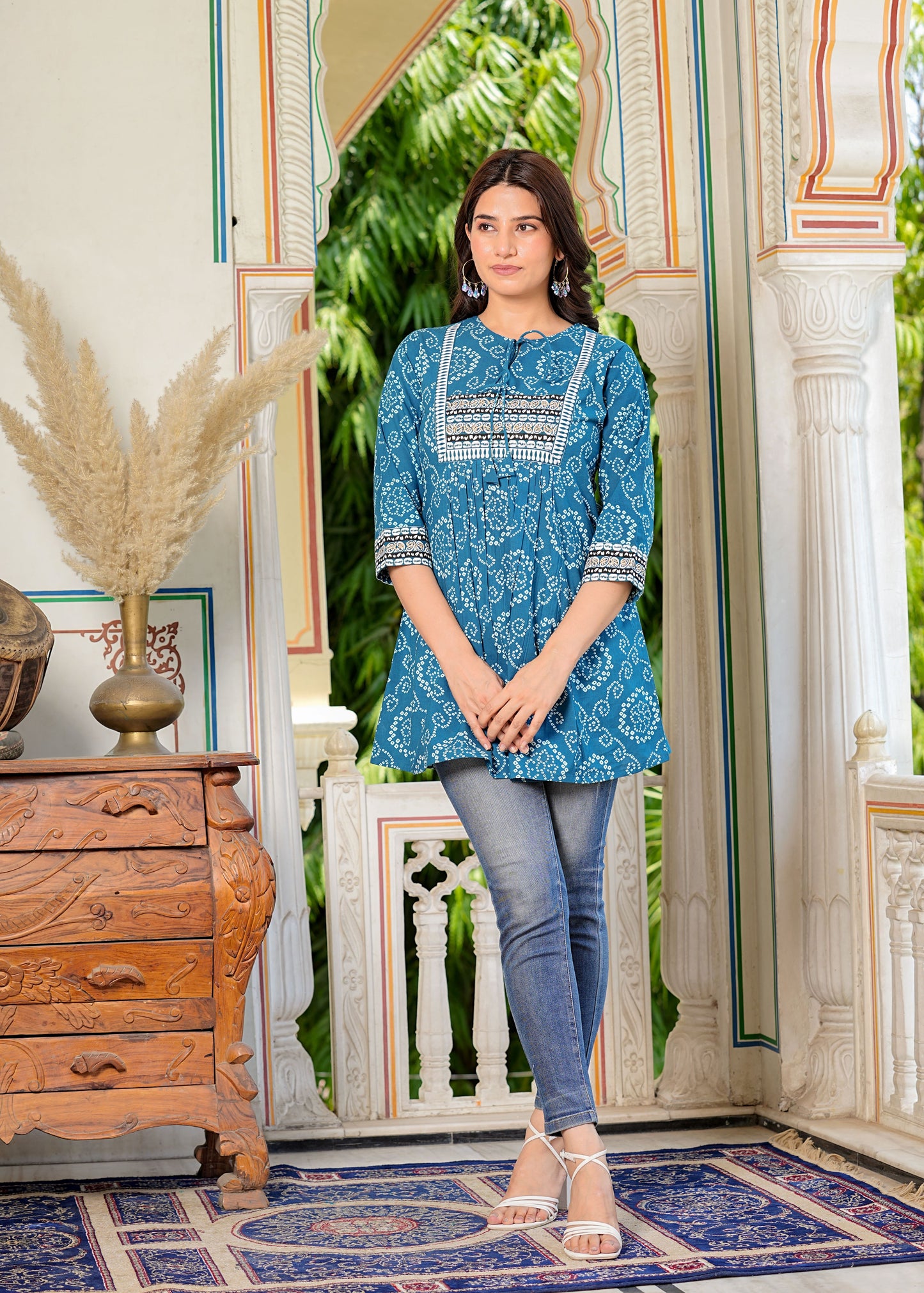 YASH GALLERY Women's Cambric Slub Bandhej printed Short Kurti (Blue)