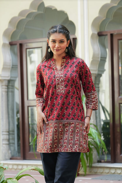 Yash Gallery Women's  Maroon Cotton  Floral Printed Mid Thigh Length  3/4th Sleeve  Mandarin Collar Regular Fitted Short Kurti