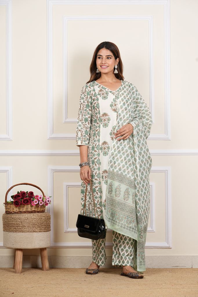 Yash Gallery Women's  Cotton Cambric Floral  Print  Calf Length  V-  Neck With  Lace And Potli Button  Detaling    3/4  Sleeves  Straight Kurta  With Pant  And Duptta