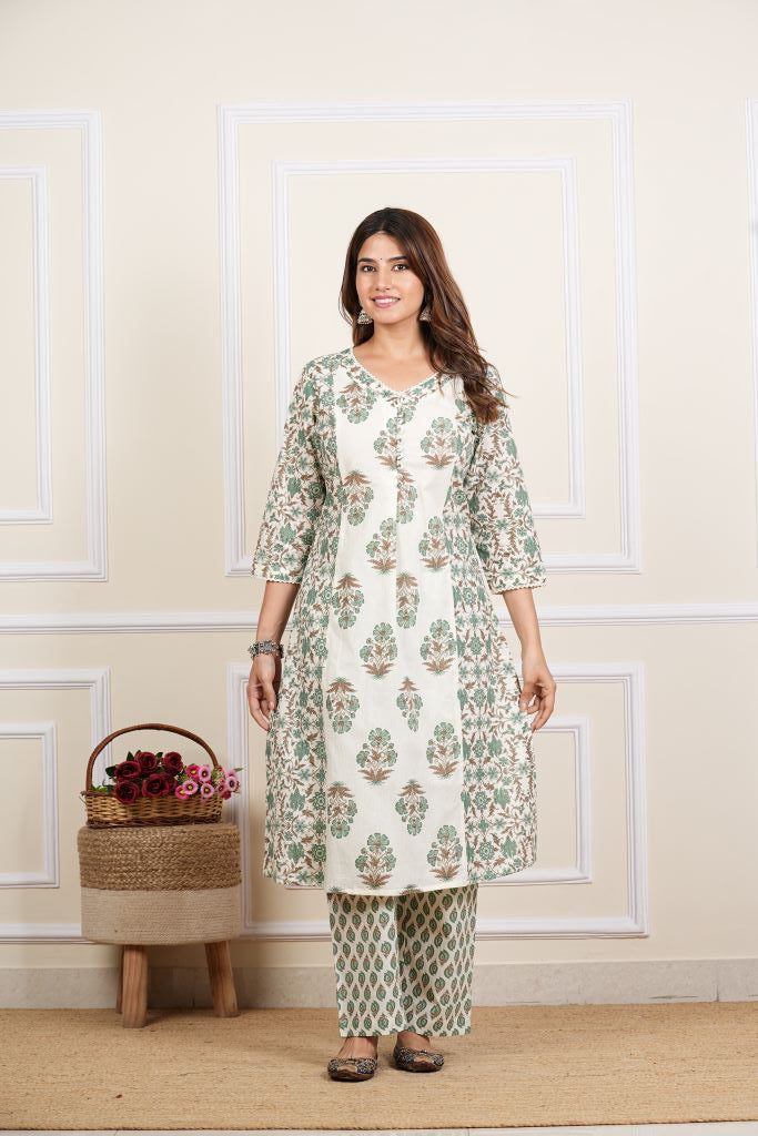 Yash Gallery Women's  Cotton Cambric Floral  Print  Calf Length  V-  Neck With  Lace And Potli Button  Detaling    3/4  Sleeves  Straight Kurta  With Pant  And Duptta