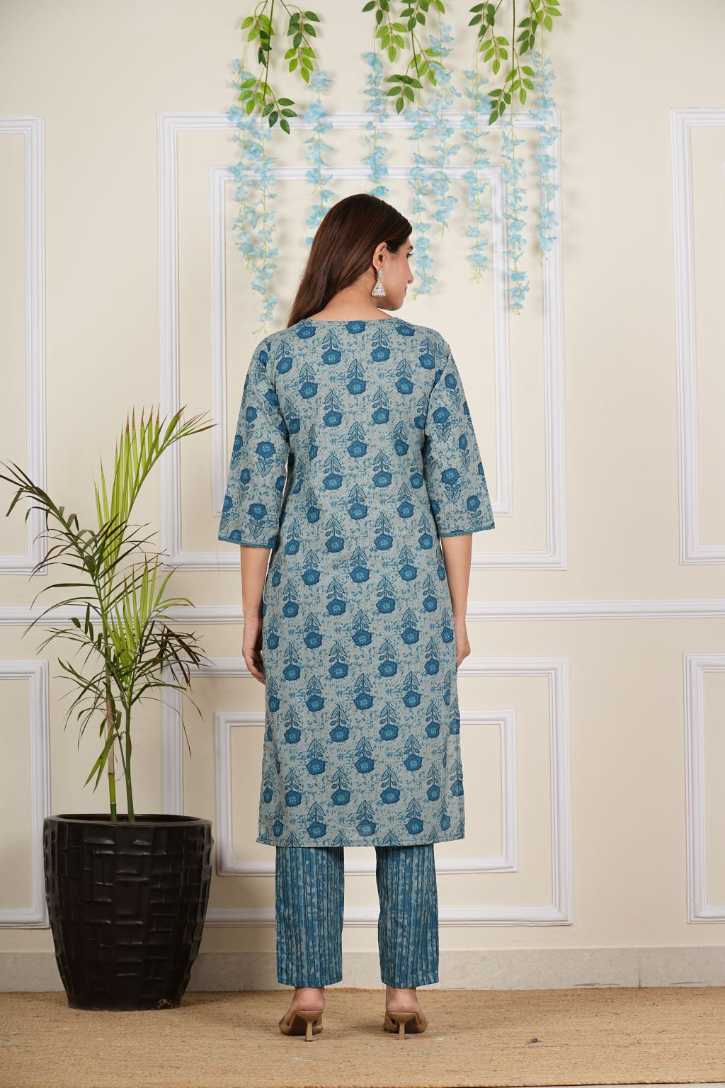 Yash Gallery Women's Cotton Cambric Knee length Key Hole Neck Floral Printed Cut bead Work Regular Fitted Kurta With Pant & Dupatta