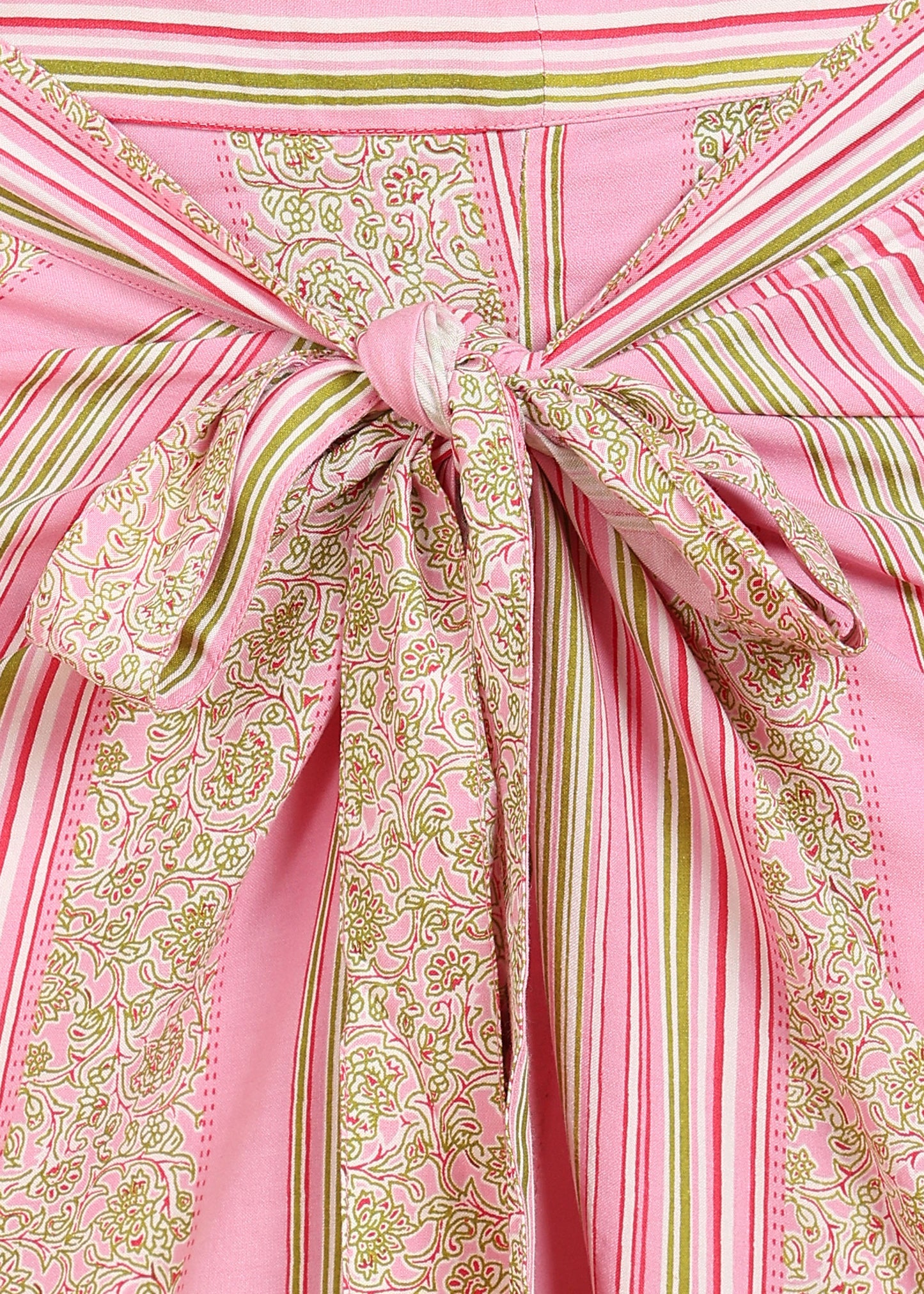 Yash Gallery Women’s Rayon Staple Printed Sleeveless V-Neck Crop Top with Tie-Up Straight Pants Co-ords Set