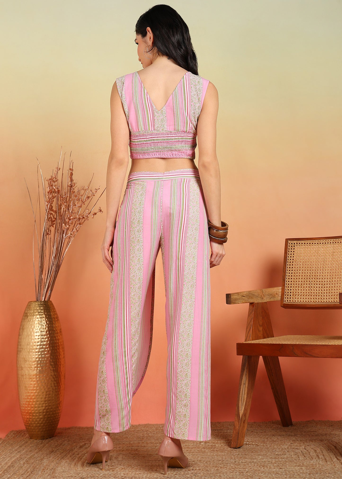 Yash Gallery Women’s Rayon Staple Printed Sleeveless V-Neck Crop Top with Tie-Up Straight Pants Co-ords Set