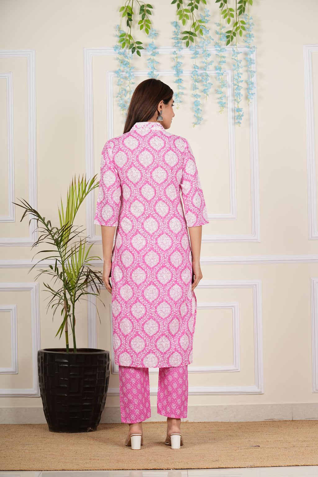 Yash Gallery Women's Cotton Cambric Knee length V-Neck Floral Printed Regular Fitted 3/4th Sleeve Straight Pink Kurta With Printed Pant & Dupatta