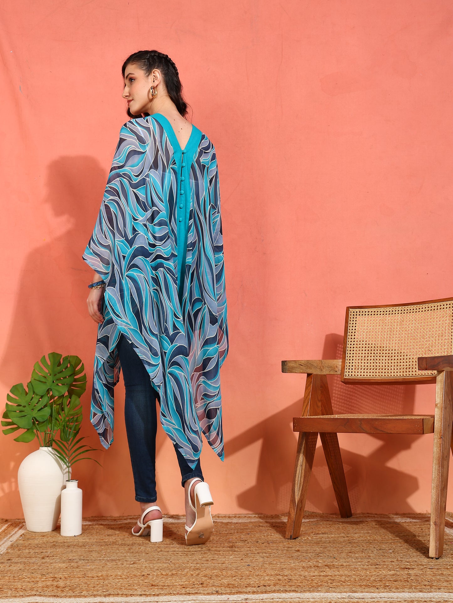 Yash Gallery Women's Sky Blue Georgette Poncho V-neck (SkyBlue)