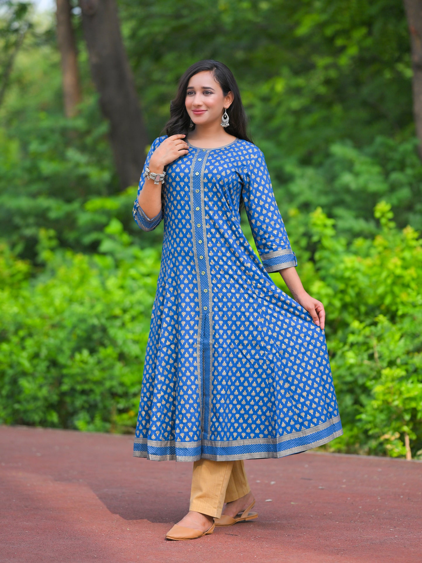 YASH GALLERY Women's Rayon Golden Floral Printed A-line Kurta