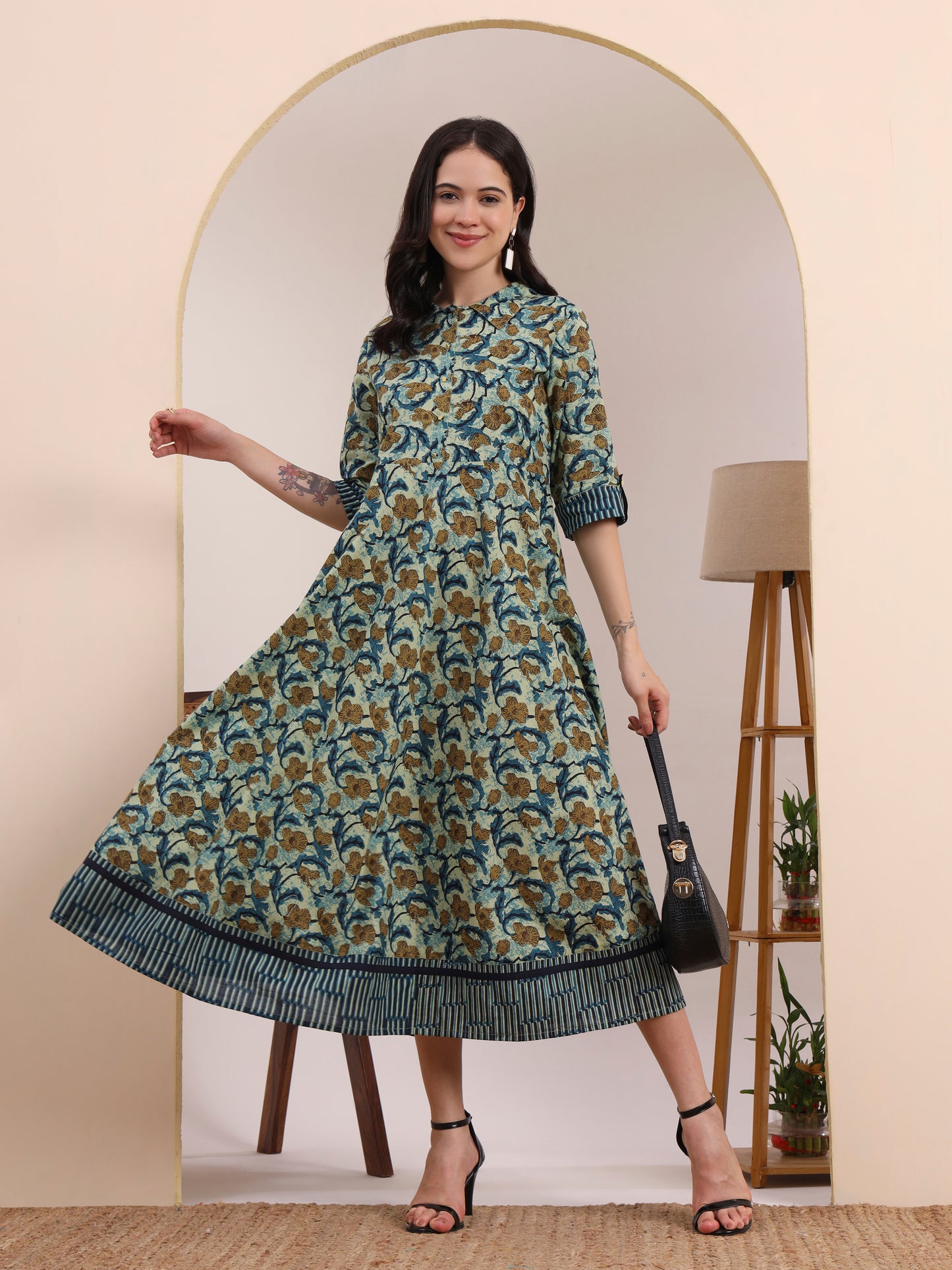 Yash Gallery Women's  Printed  Cotton Floral Anarkali Kurta