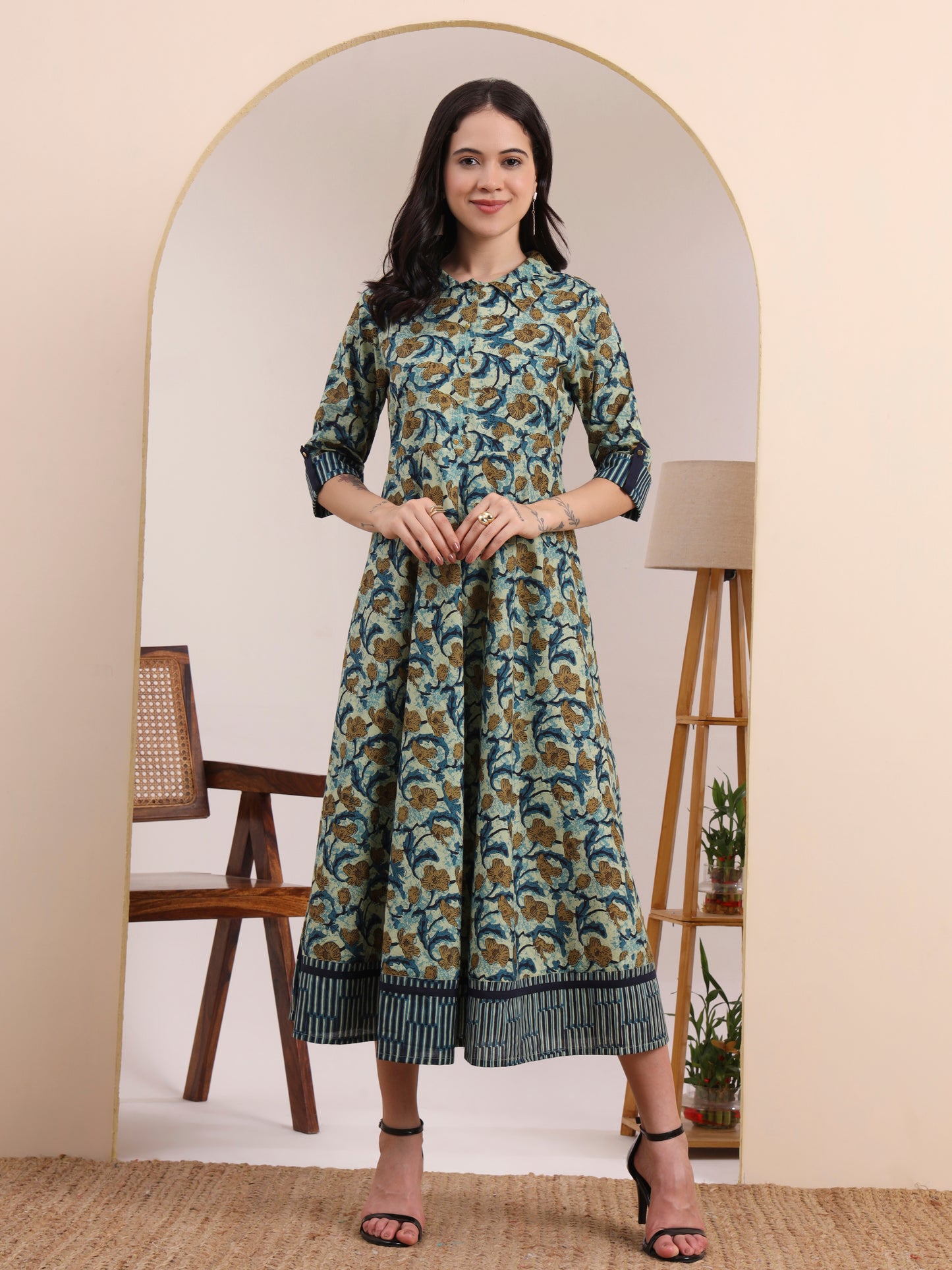 Yash Gallery Women's  Printed  Cotton Floral Anarkali Kurta