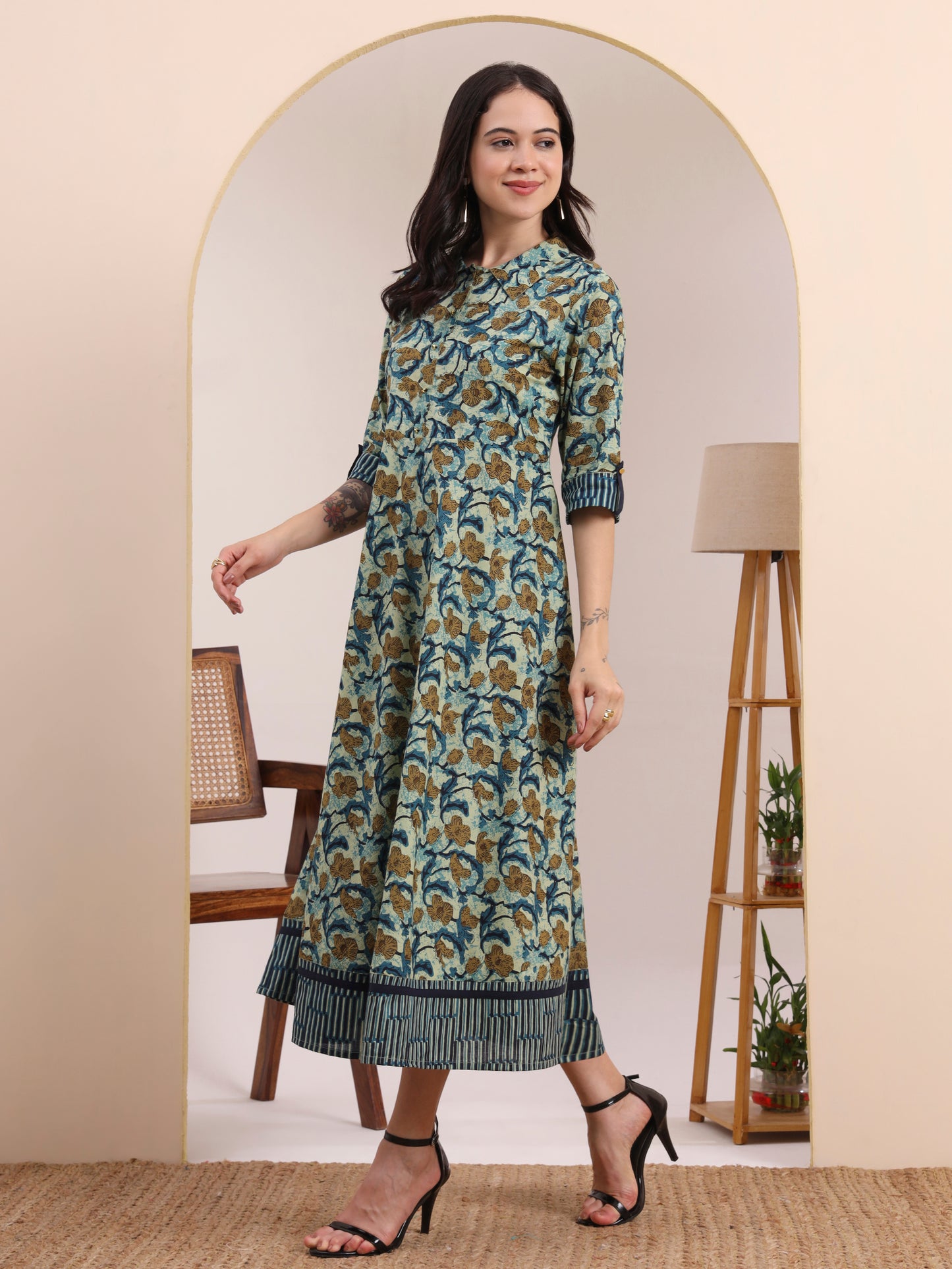 Yash Gallery Women's  Printed  Cotton Floral Anarkali Kurta