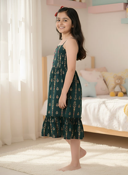 YASH GALLERY Kids Floral Printed Sleeveless Smoking Gathered Dress