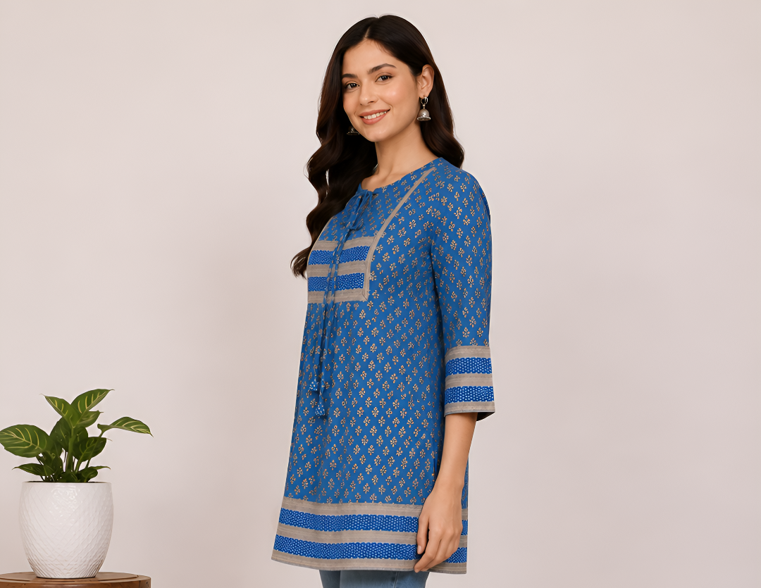 YASH GALLERY Women's Rayon Geometrical Printed Short Kurti