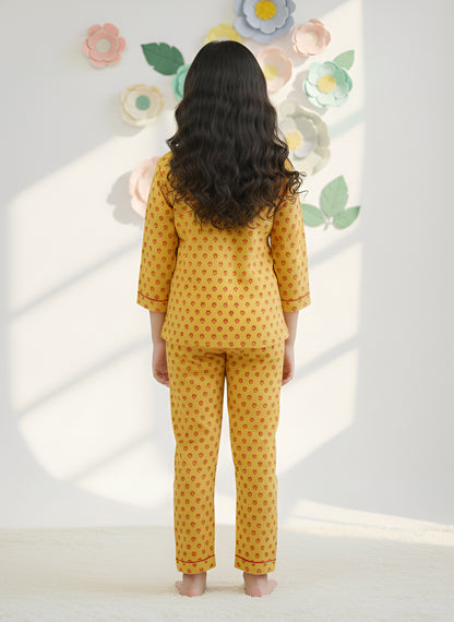 YASH GALLERY Kids Cotton Slub Floral Printed Night Suit