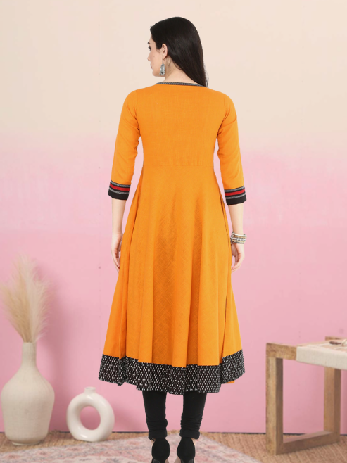 women cotton slub embroidered anarkali kurta green