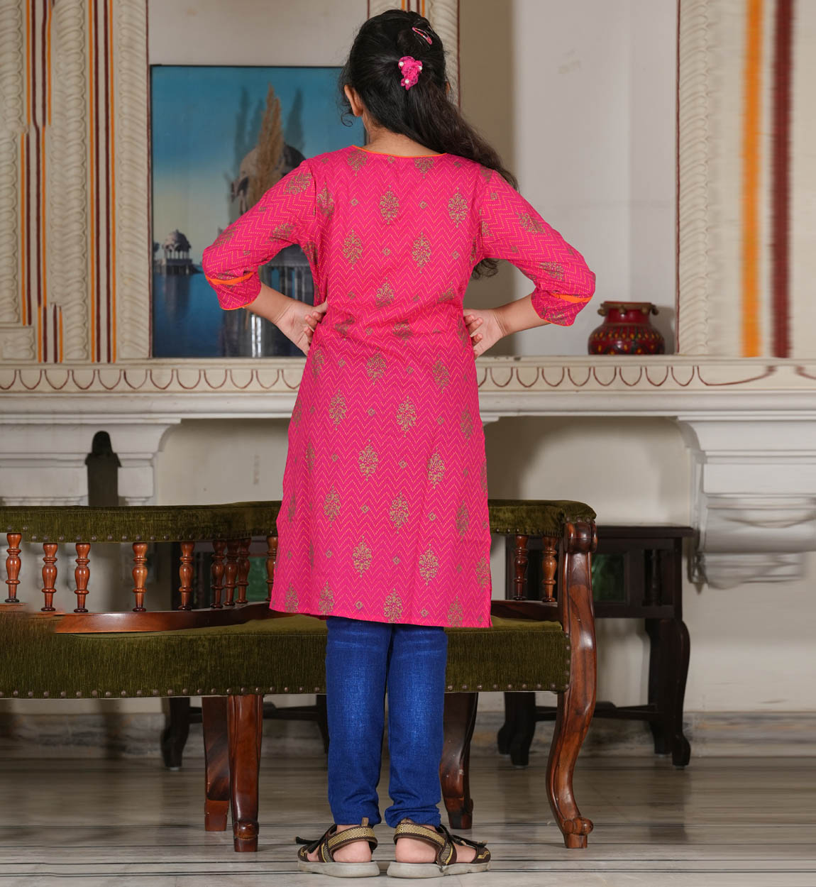 YASH GALLERY Kids Floral Printed Straight Kurta