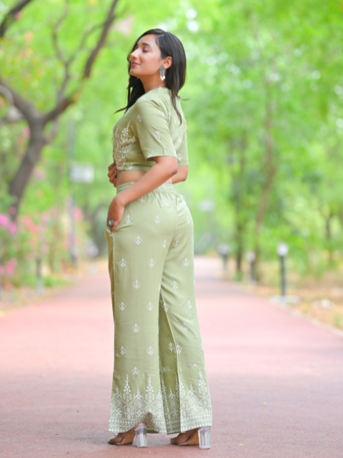 Yash Gallery Women’s Rayon Rubber Print Co-ord Set Collar Neck Shirt with Front Buttons & Pants (Green)