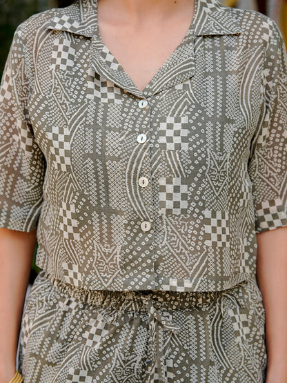 Yash Gallery Women’s & Girl's Poly-Cotton Co-Ord Set Notch-Collar Button Crop Top & Elasticated Wide-Leg Pants Geometric Print With Pockets