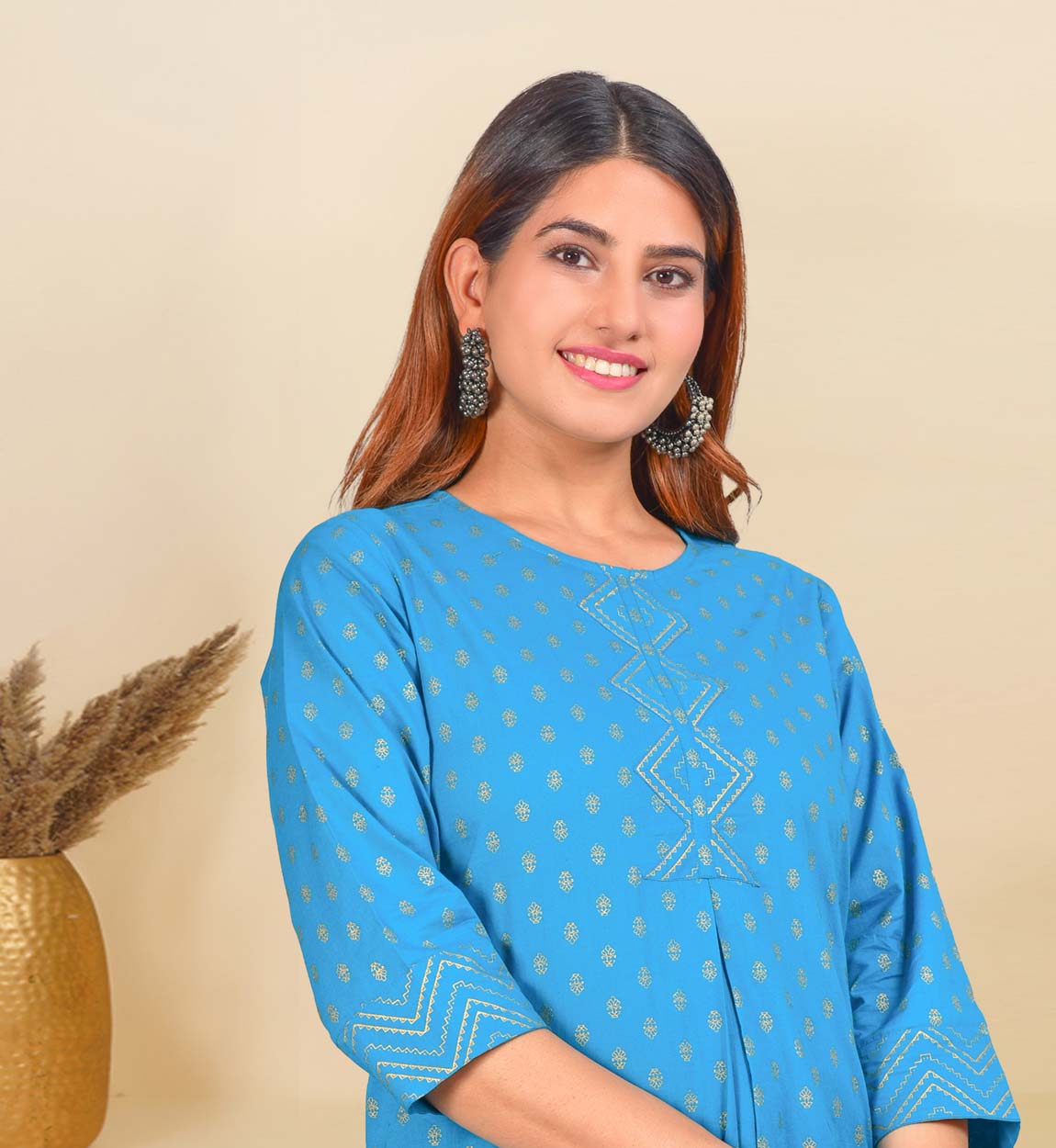 Buy online Printed Cotton Short Kurti from Kurta Kurtis for Women by Iridaa  Jaipur for ₹539 at 70% off | 2024 Limeroad.com
