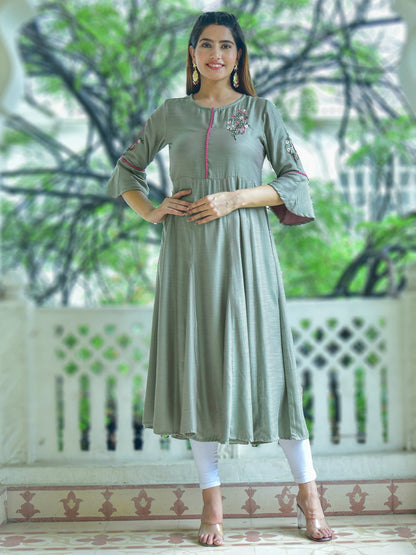 Shaded Poly Viscose Embroidered Anarkali Kurta