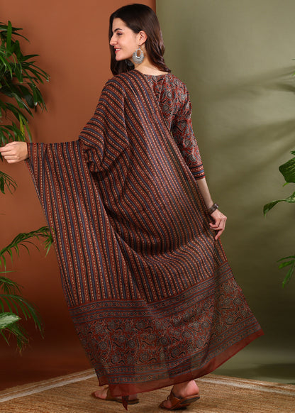 Yash Gallery Women's Cotton Floral Print Notch Neck With Gota Detailing 3/4th Sleeve Staright Kurta with Elastic Bottom and Duptta (MAROON)