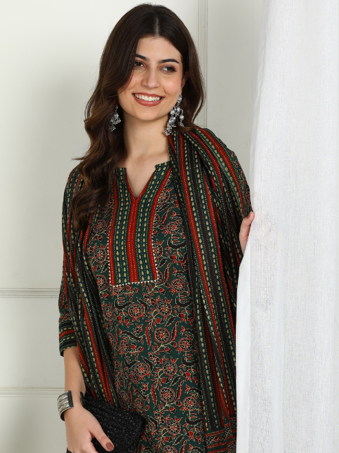 Yash Gallery Women's Cotton Floral Print Notch Neck With Gota Detailing 3/4th Sleeve Staright Kurta with Elastic Bottom and Duptta