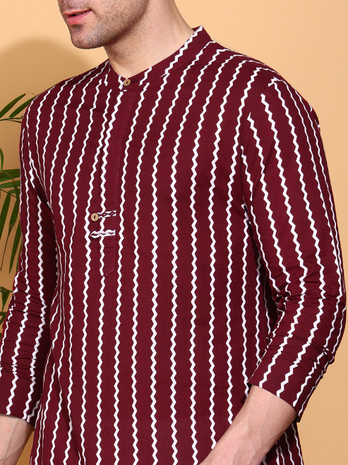 Yash Gallery Men's Cotton ZigZag Print Nehru Collar With Solid Fashion Patti Full Sleeve  Kurta  (Maroon)